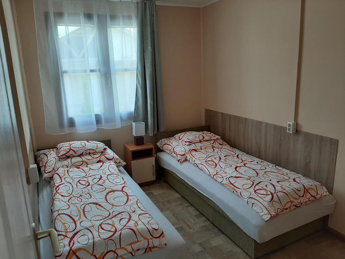 Fortuna Apartmanhazak Bogacs Exterior photo